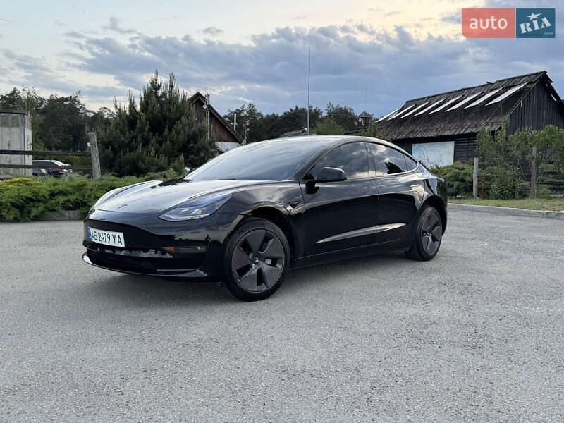Седан Tesla Model 3 2021 в Днепре