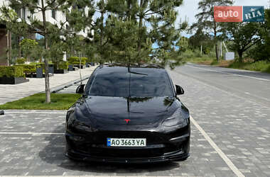 Седан Tesla Model 3 2017 в 