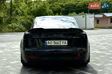 Седан Tesla Model 3 2017 в 
