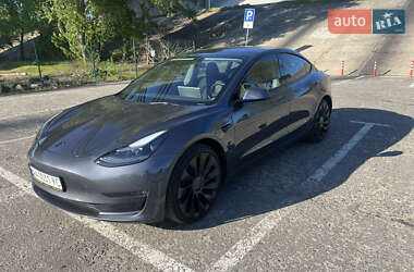 Седан Tesla Model 3 2023 в 