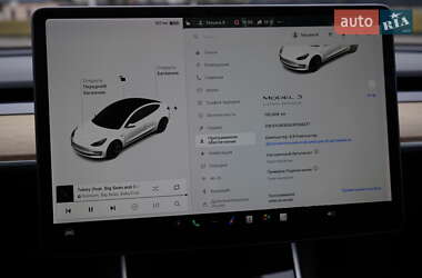 Седан Tesla Model 3 2018 в 