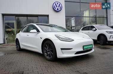Седан Tesla Model 3 2018 в Житомире