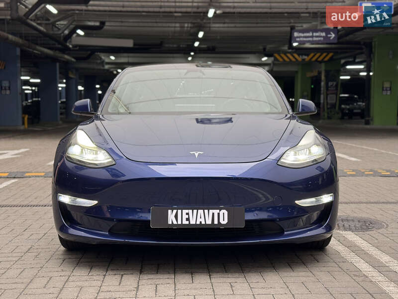 Седан Tesla Model 3 2021 в Киеве фото 3 Седан Tesla Model 3 2021 в Киеве
