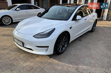 Седан Tesla Model 3 2022 в Львові