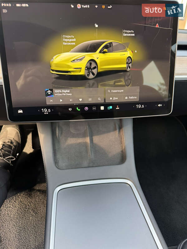 Седан Tesla Model 3 2022 в Львові