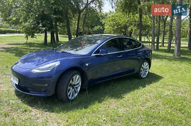 Седан Tesla Model 3 2019 в 