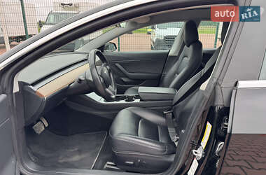 Седан Tesla Model 3 2018 в 
