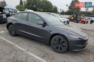 Tesla Model 3 2025