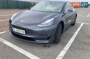 Седан Tesla Model 3 2018 в 