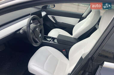 Седан Tesla Model 3 2018 в 