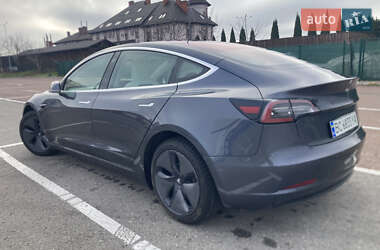 Седан Tesla Model 3 2018 в 