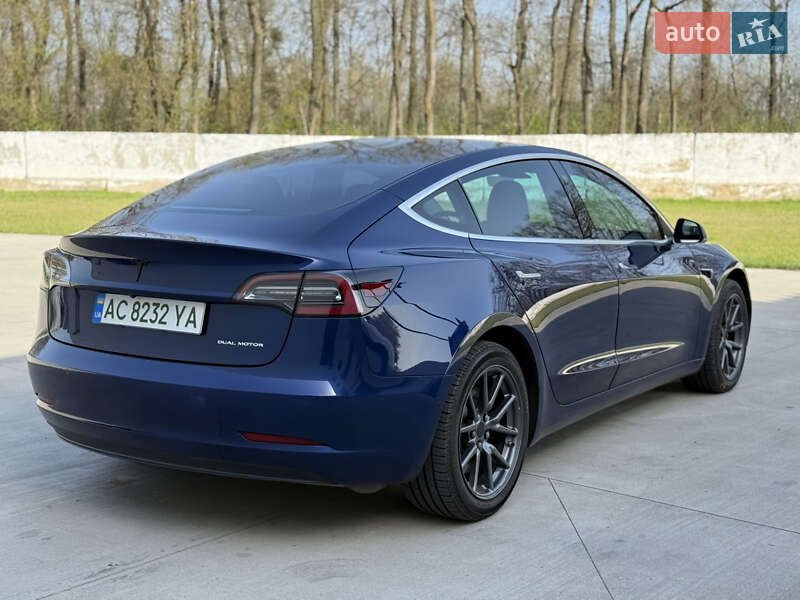 Седан Tesla Model 3 2019 в Луцьку фото 5 Седан Tesla Model 3 2019 в Луцьку