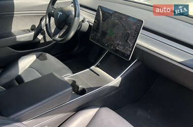 Седан Tesla Model 3 2018 в 
