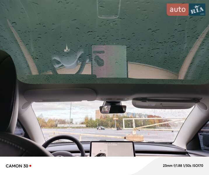 Седан Tesla Model 3 2021 в Львові