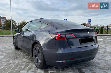 Седан Tesla Model 3 2021 в Львове