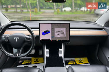 Седан Tesla Model 3 2019 в 
