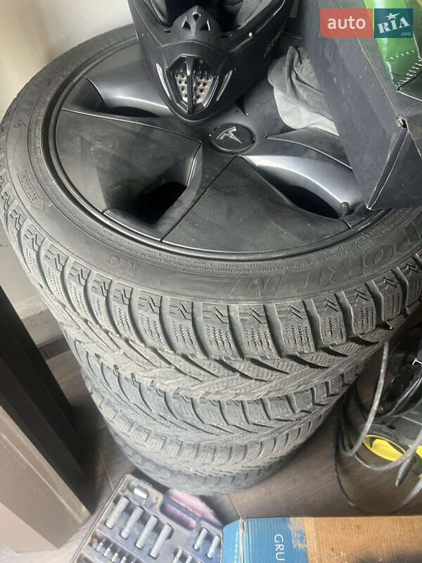 Седан Tesla Model 3 2019 в Львове