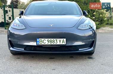 Седан Tesla Model 3 2021 в 