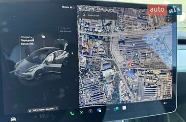 Седан Tesla Model 3 2019 в 