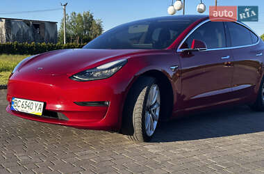 Седан Tesla Model 3 2019 в Львове