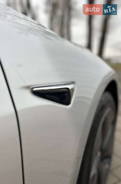 Седан Tesla Model 3 2018 в 