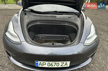 Седан Tesla Model 3 2018 в 