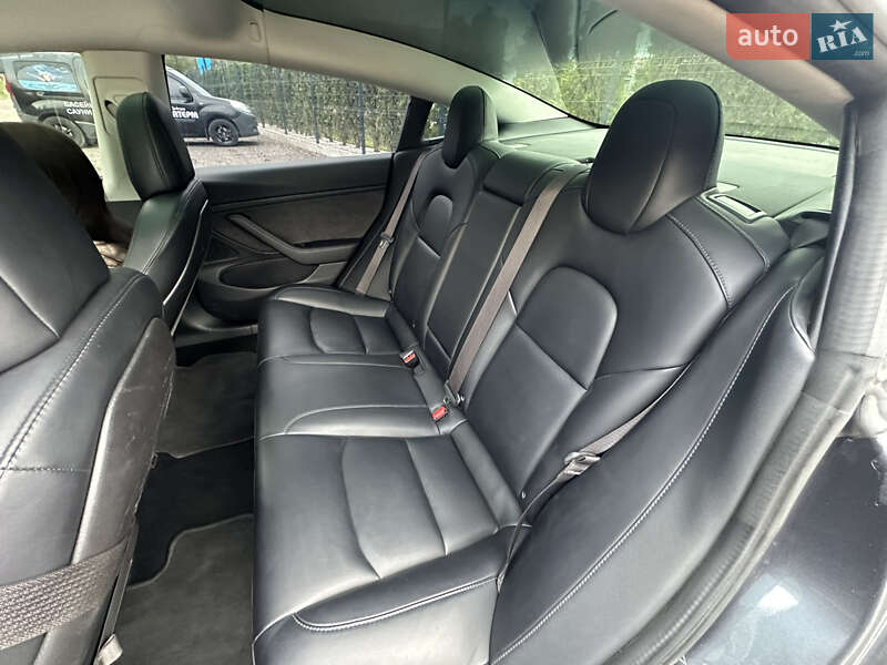 Седан Tesla Model 3 2018 в Запорожье