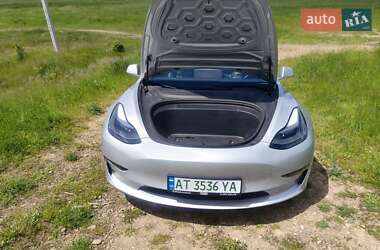 Седан Tesla Model 3 2018 в 