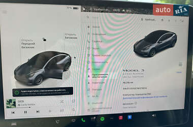 Седан Tesla Model 3 2022 в 