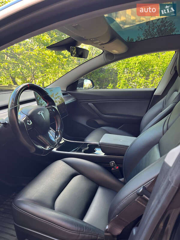 Седан Tesla Model 3 2019 в Жмеринке фото 6 Седан Tesla Model 3 2019 в Жмеринке
