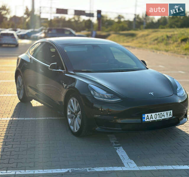 Tesla Model 3 2019