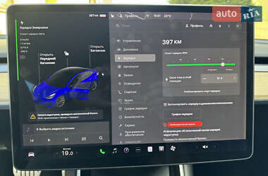 Седан Tesla Model 3 2020 в 