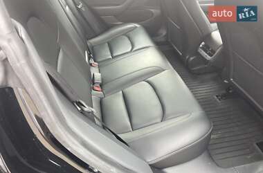 Седан Tesla Model 3 2020 в 