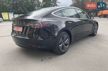 Седан Tesla Model 3 2020 в 