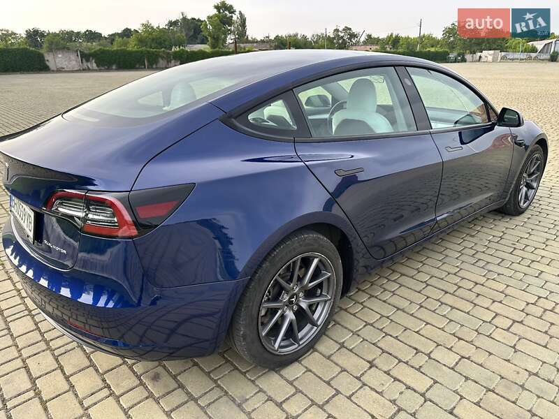 Седан Tesla Model 3 2022 в Одессе