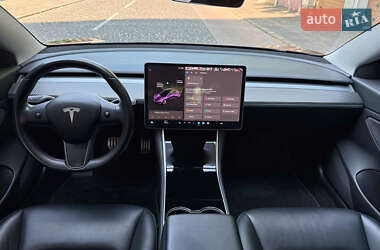 Седан Tesla Model 3 2018 в 