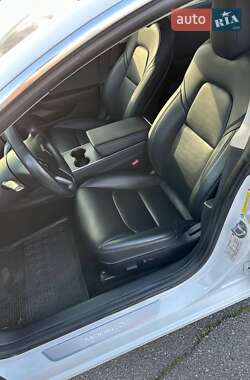 Седан Tesla Model 3 2018 в 