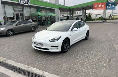Седан Tesla Model 3 2019 в Солонці
