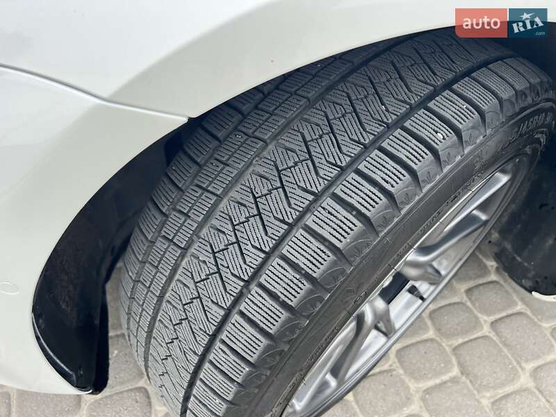 Седан Tesla Model 3 2019 в Солонке фото 10 Седан Tesla Model 3 2019 в Солонке