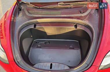 Седан Tesla Model 3 2019 в 
