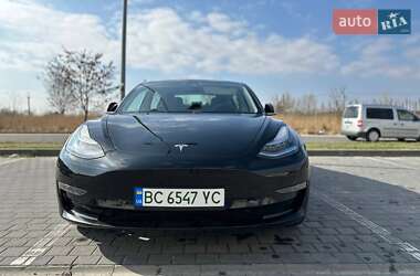 Седан Tesla Model 3 2019 в Львове