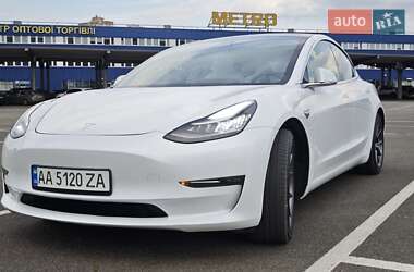 Седан Tesla Model 3 2020 в Киеве