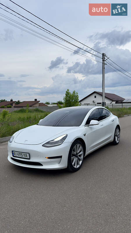 Седан Tesla Model 3 2019 в Белой Церкви