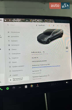 Седан Tesla Model 3 2020 в 