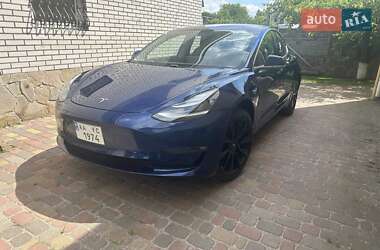 Седан Tesla Model 3 2018 в Києві