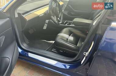 Седан Tesla Model 3 2018 в Киеве