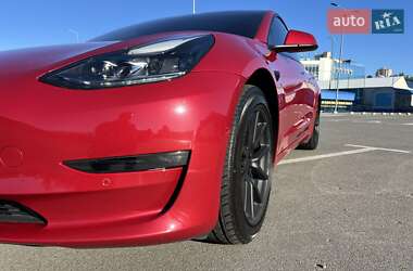 Седан Tesla Model 3 2018 в 
