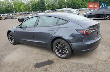 Седан Tesla Model 3 2023 в 