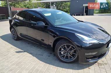 Седан Tesla Model 3 2023 в Білій Церкві