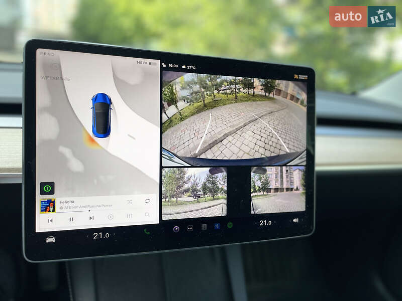 Седан Tesla Model 3 2022 в Ивано-Франковске